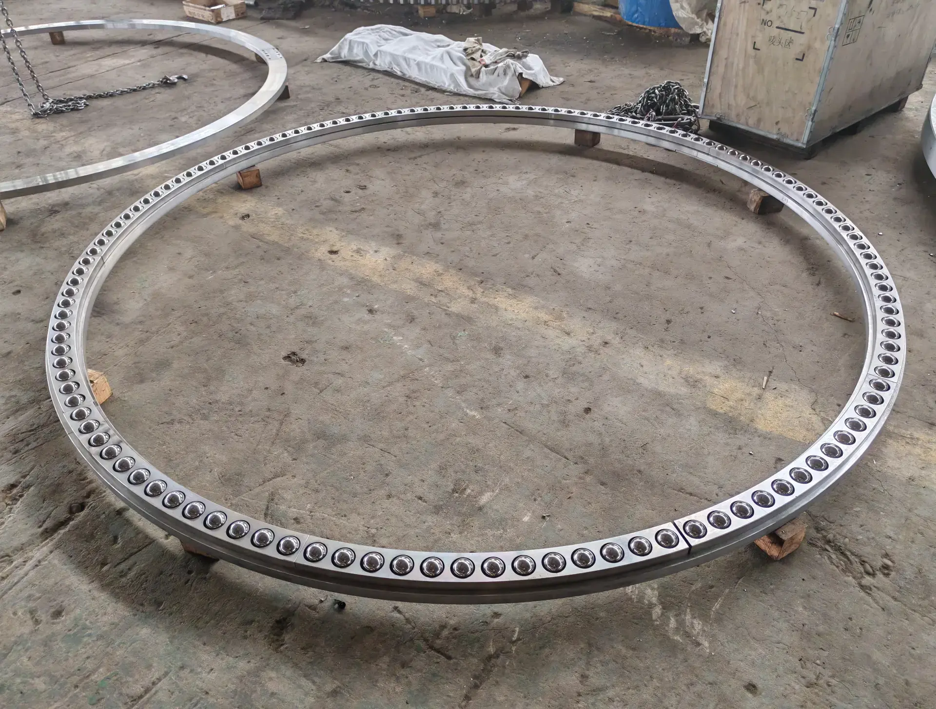 Custom Slewing Bearings/Turntable Bearings Custom Slewing Bearings/Turntable Bearings
